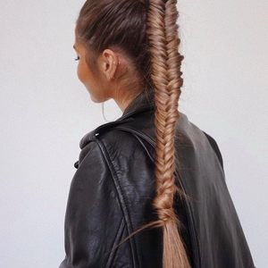 Meet your Posher, Aida